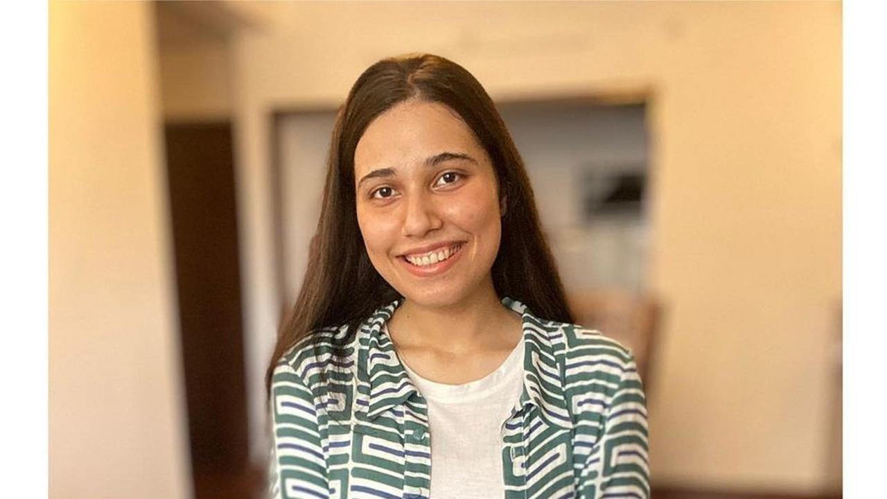 Saloni Gaur, who is popular over social media for her celebrity impersonations and funny videos, has made her acting debut with the web series, Campus Diaries. Read full story here